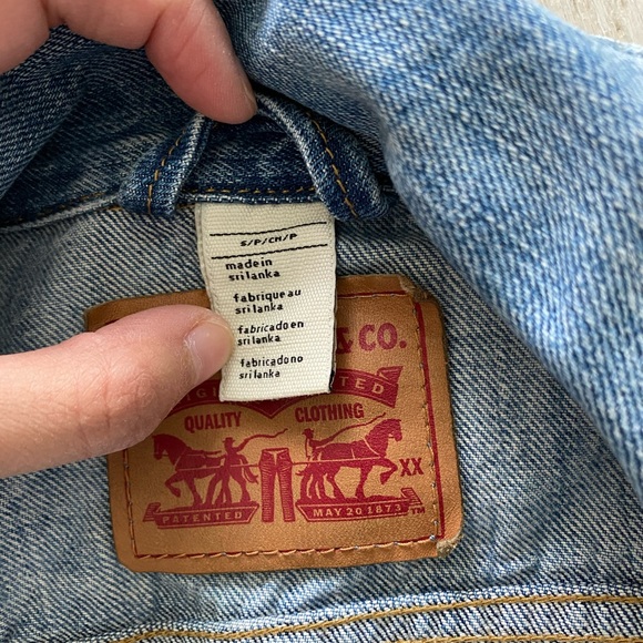 Levi’s Jean jacket - Picture 3 of 8